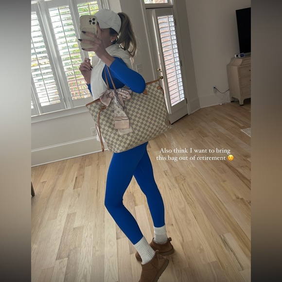 Blue set - Picture 2 of 3